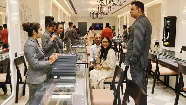 The Conscious Journey of a Sphinx Diamond – From Lab to Legacy